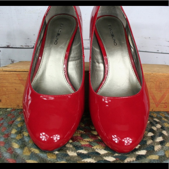 Red patent Bandolino heels in EUC! - Picture 4 of 7